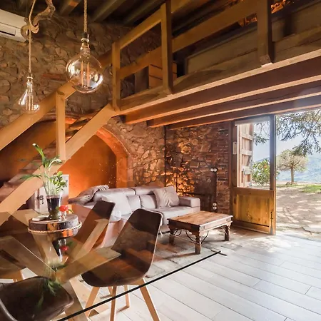 Masia De Ferrer Country house